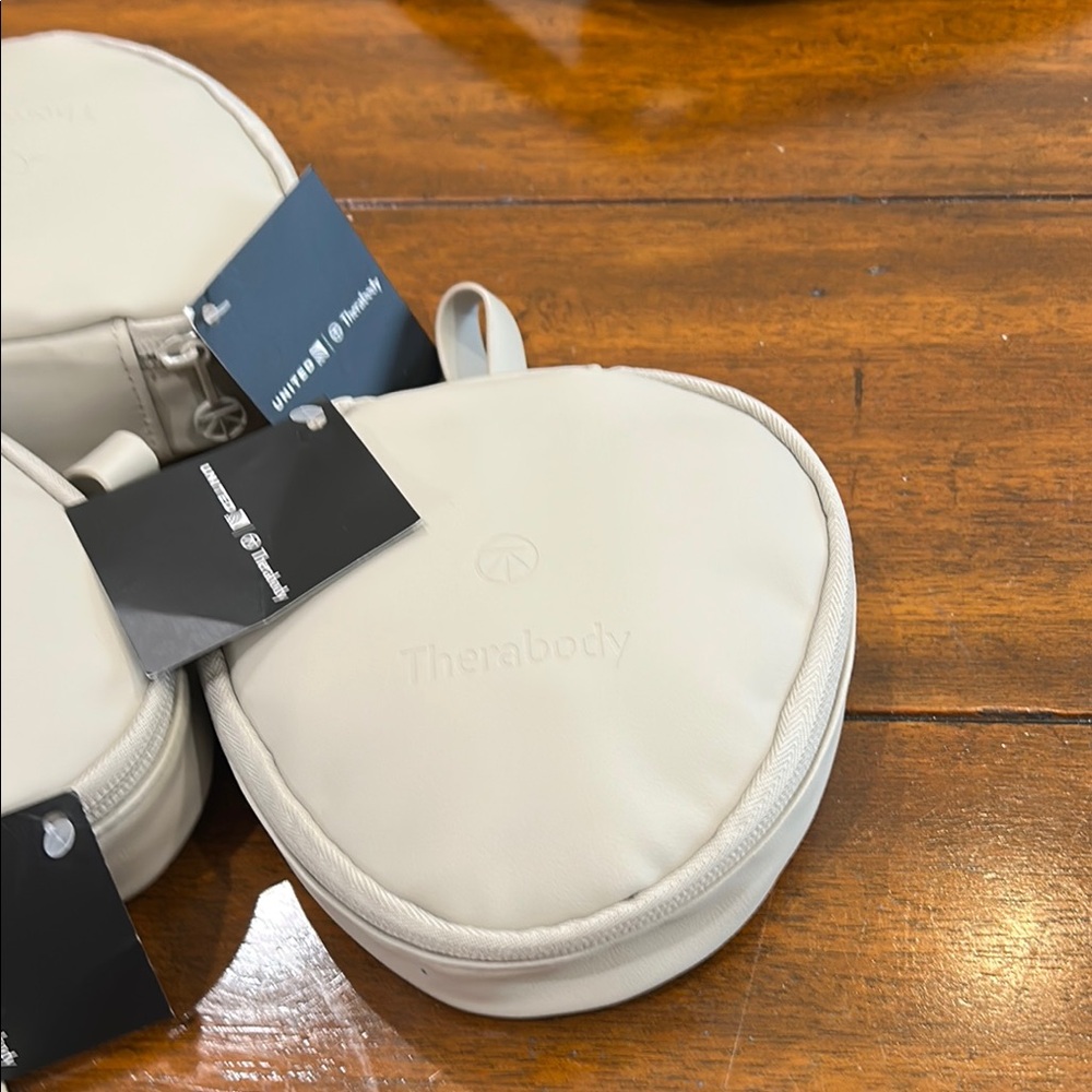 Therabody Cream Travel Pouch